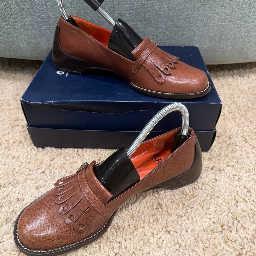 Charles jourdan brown  Fringed Flat Pumps 7.5M  Mint Condition